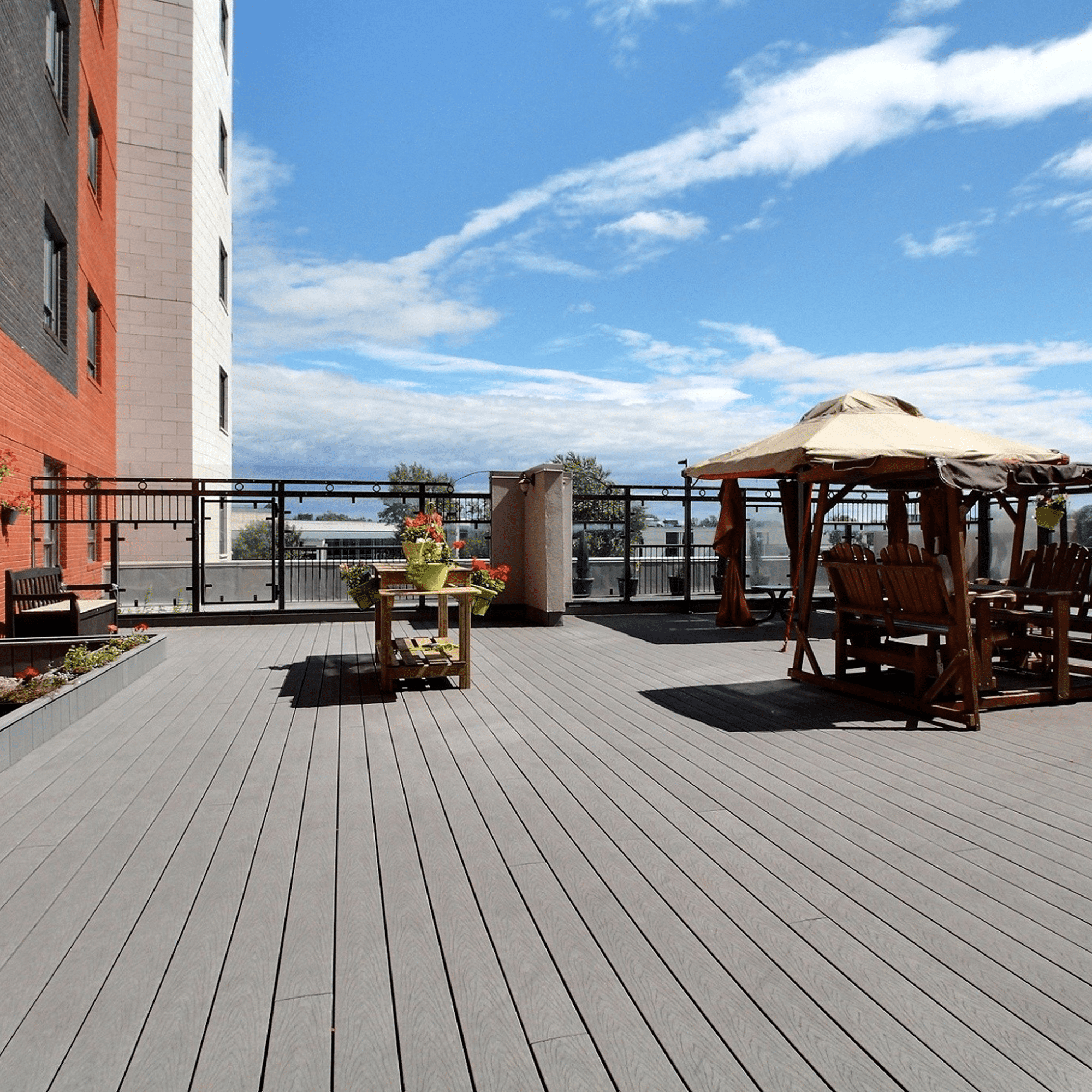 Résidence Bellagio Longueuil terrasses pour les résidents
