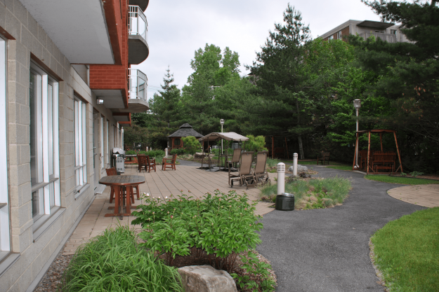 Résidence Vivalis résidence personnes agées Pointe-Claire