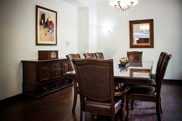 Résidence personnes âgées à Pointe-Claire